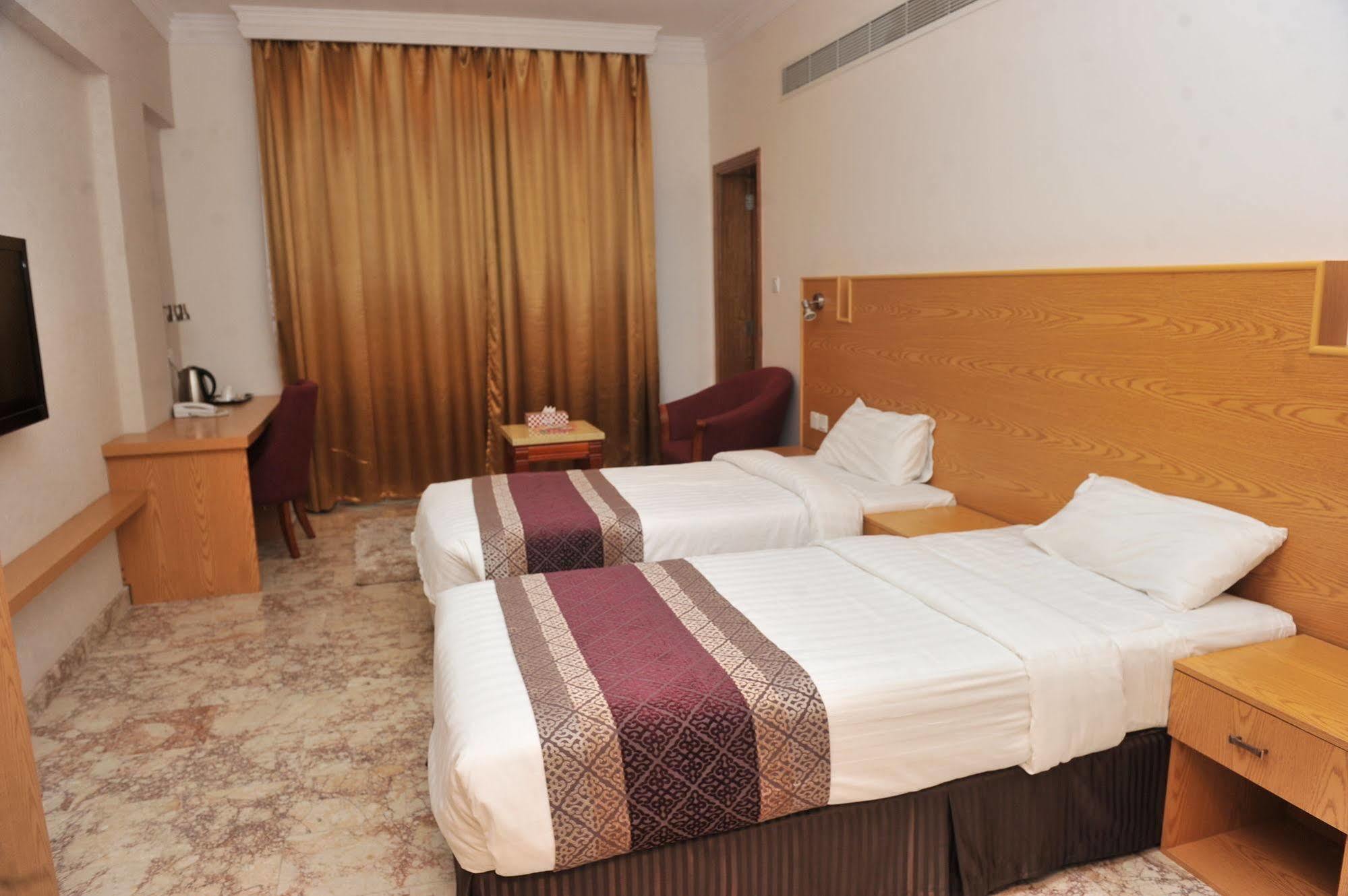 Al Reef Hotel มัสกัต ภายนอก รูปภาพ